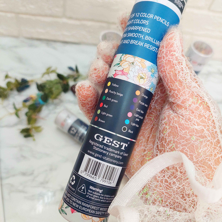 مداد رنگی لوله ای برای رنگامیزی جذاب