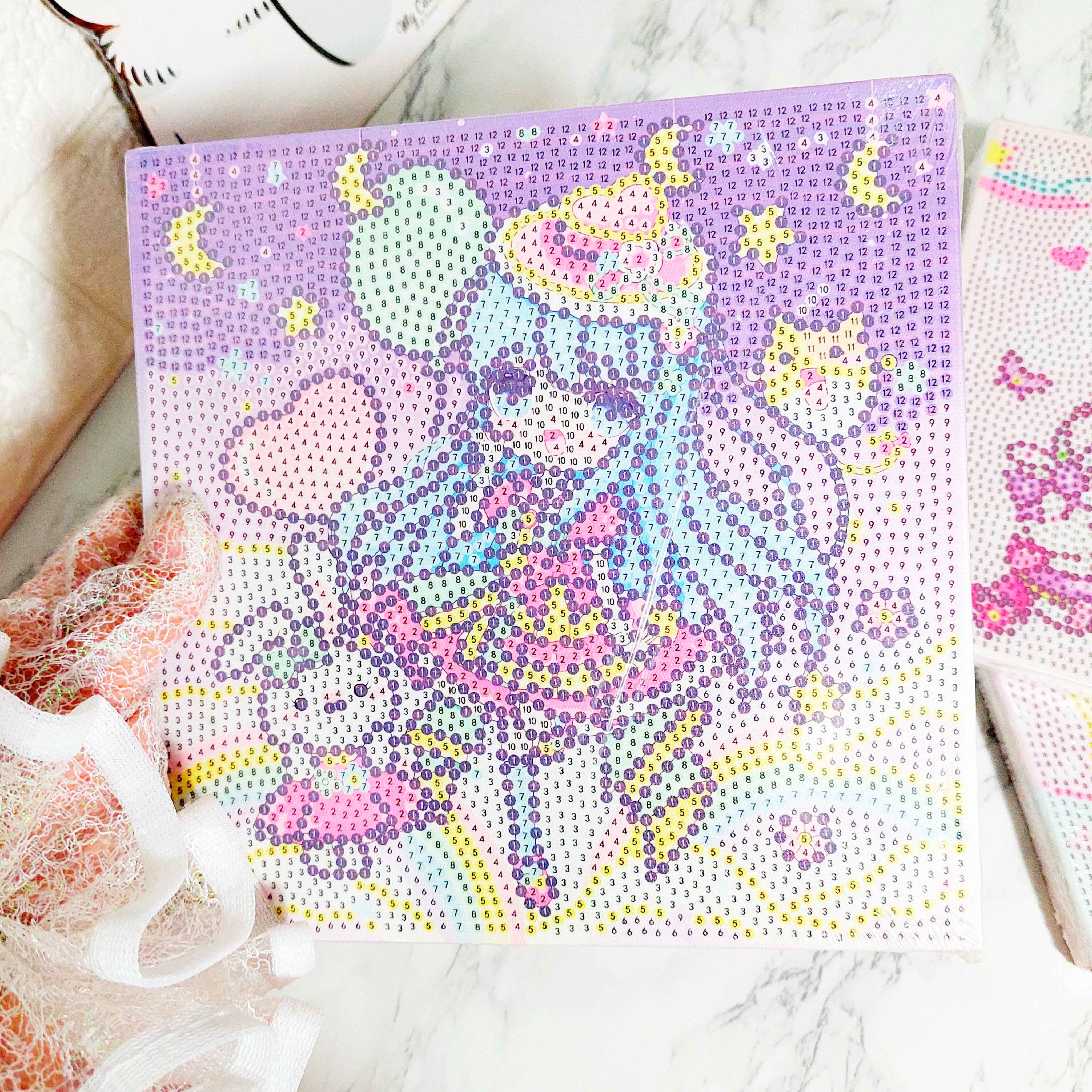 نقاشی الماسی طرح دختر