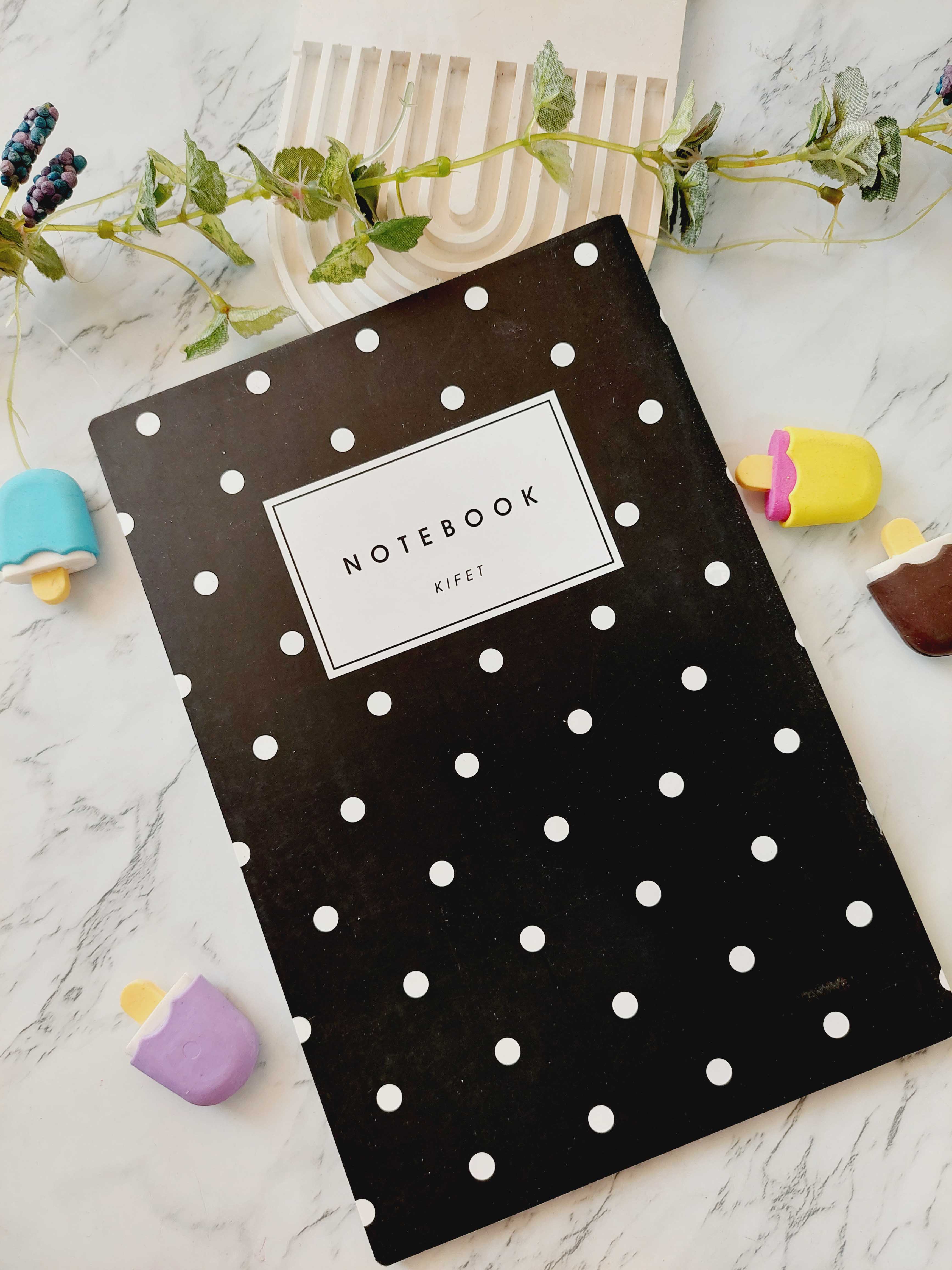 دفتر خال سفید