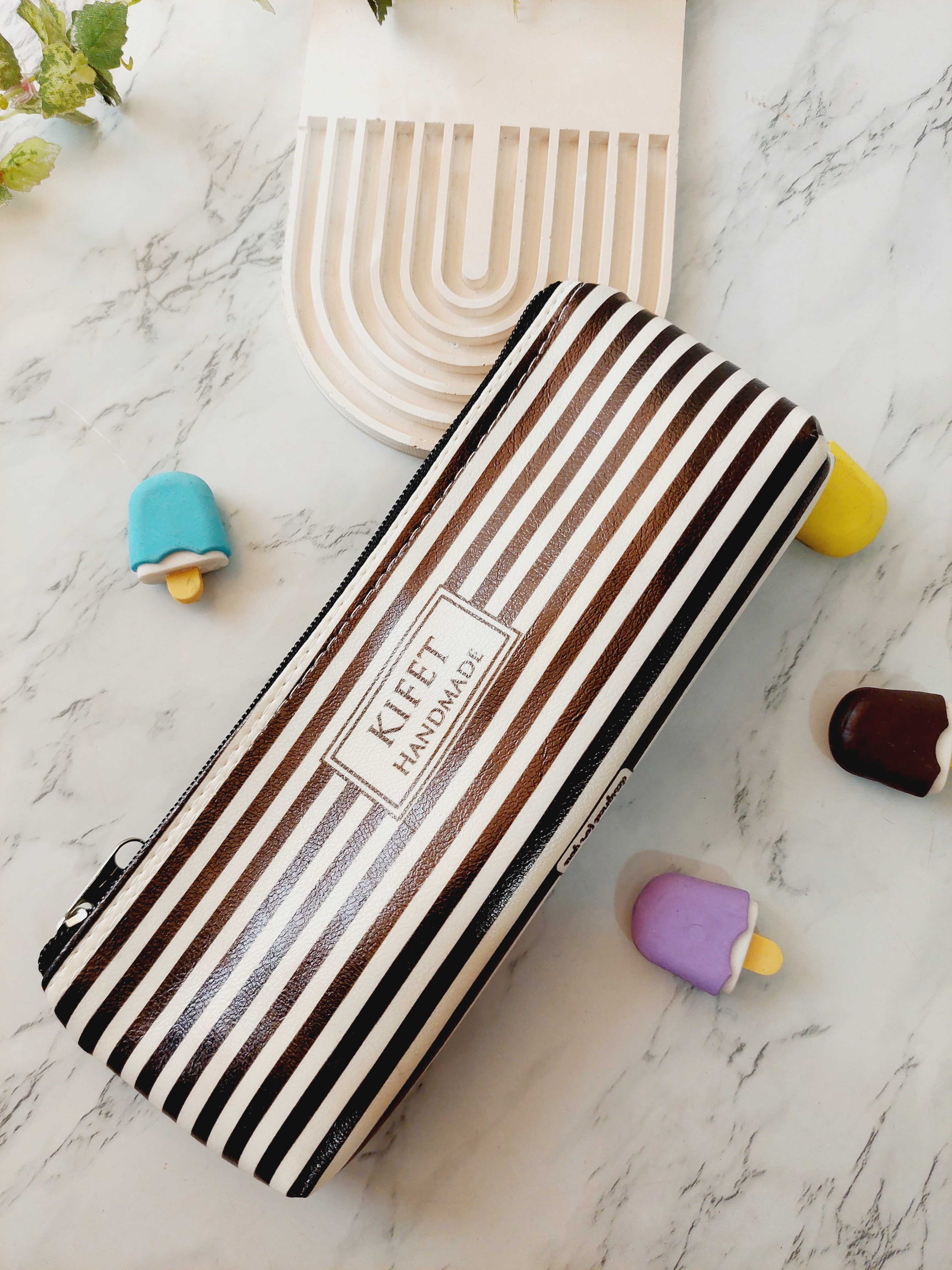 جامدادای راه راه