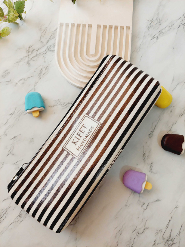 جامدادای راه راه