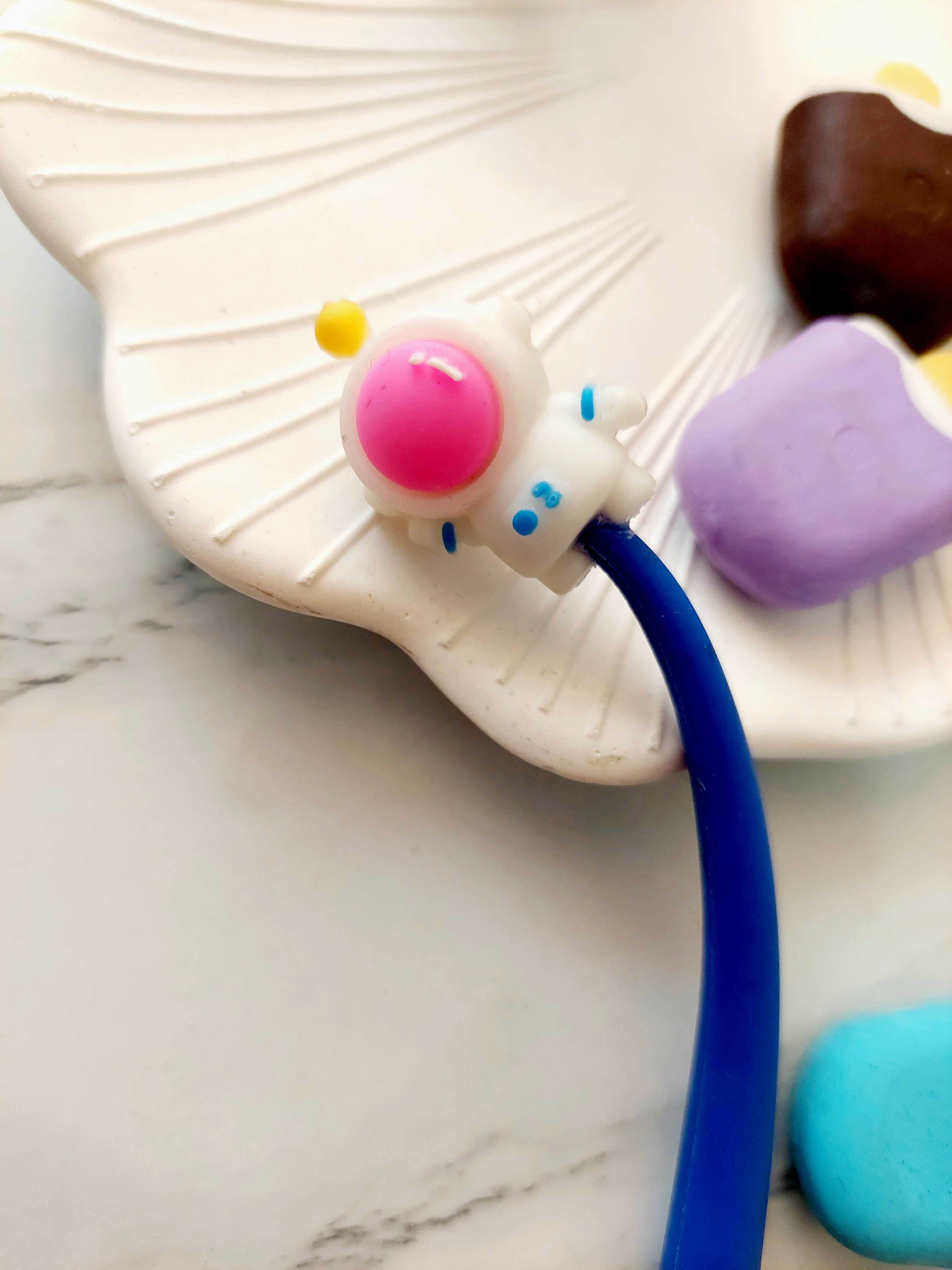 روان نویس لرزان  فضانورد