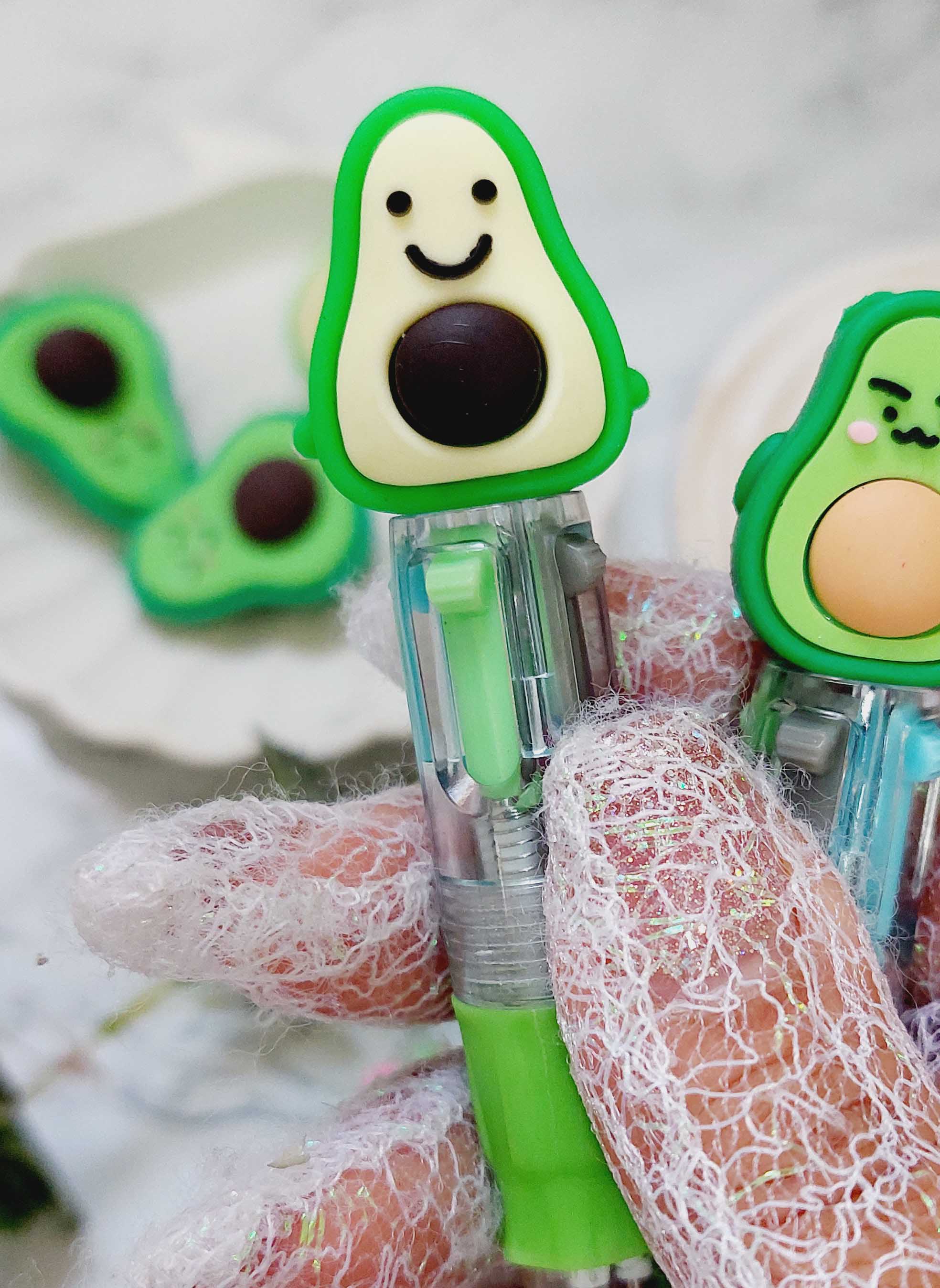 خودکار چهاررنگ آووکادو قشنگ