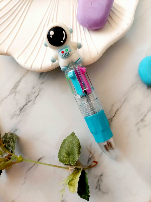 خودکار چهاررنگ فضانورد پسرانه