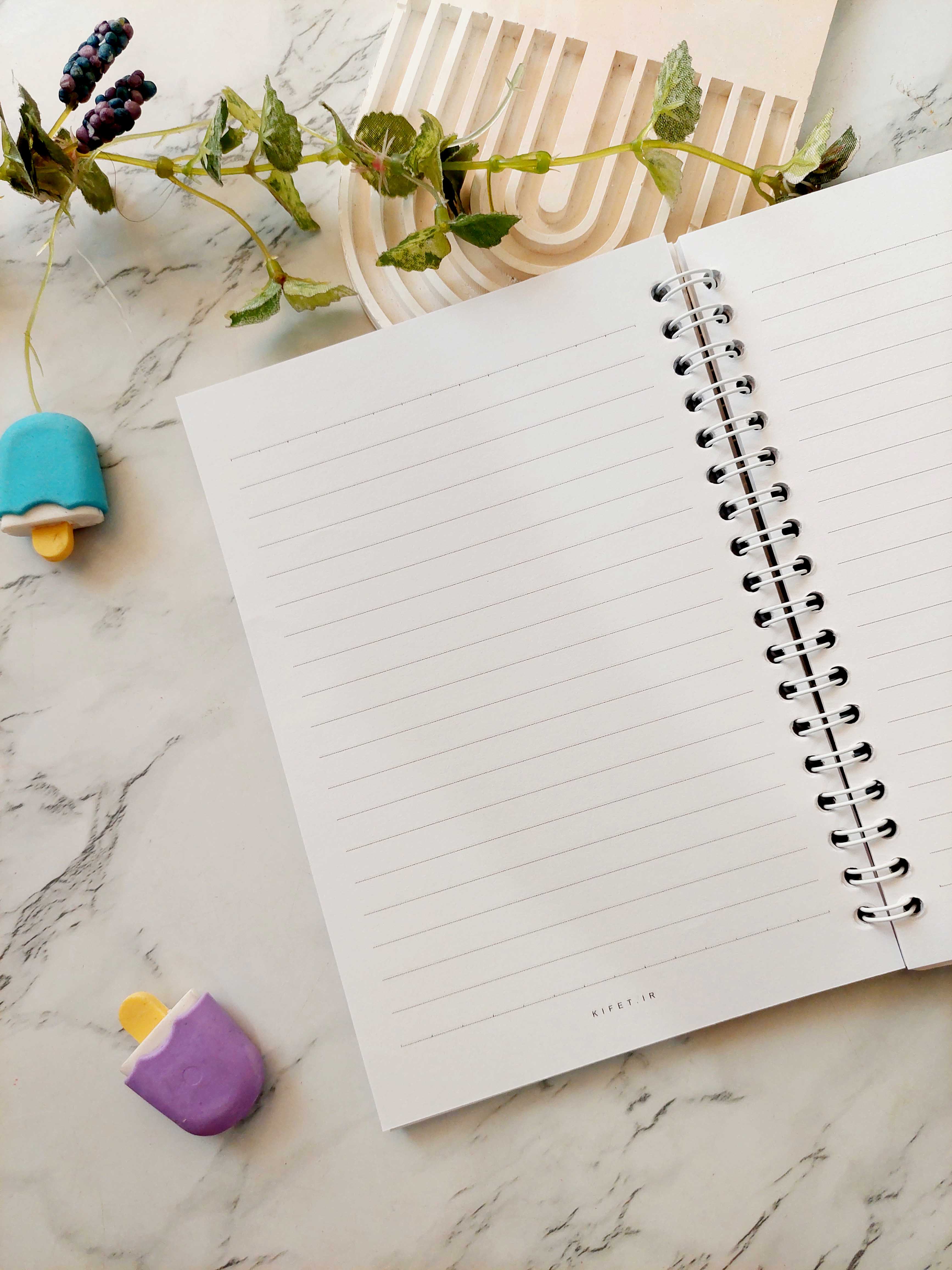 دفترچه پینرستی سفید مشکی