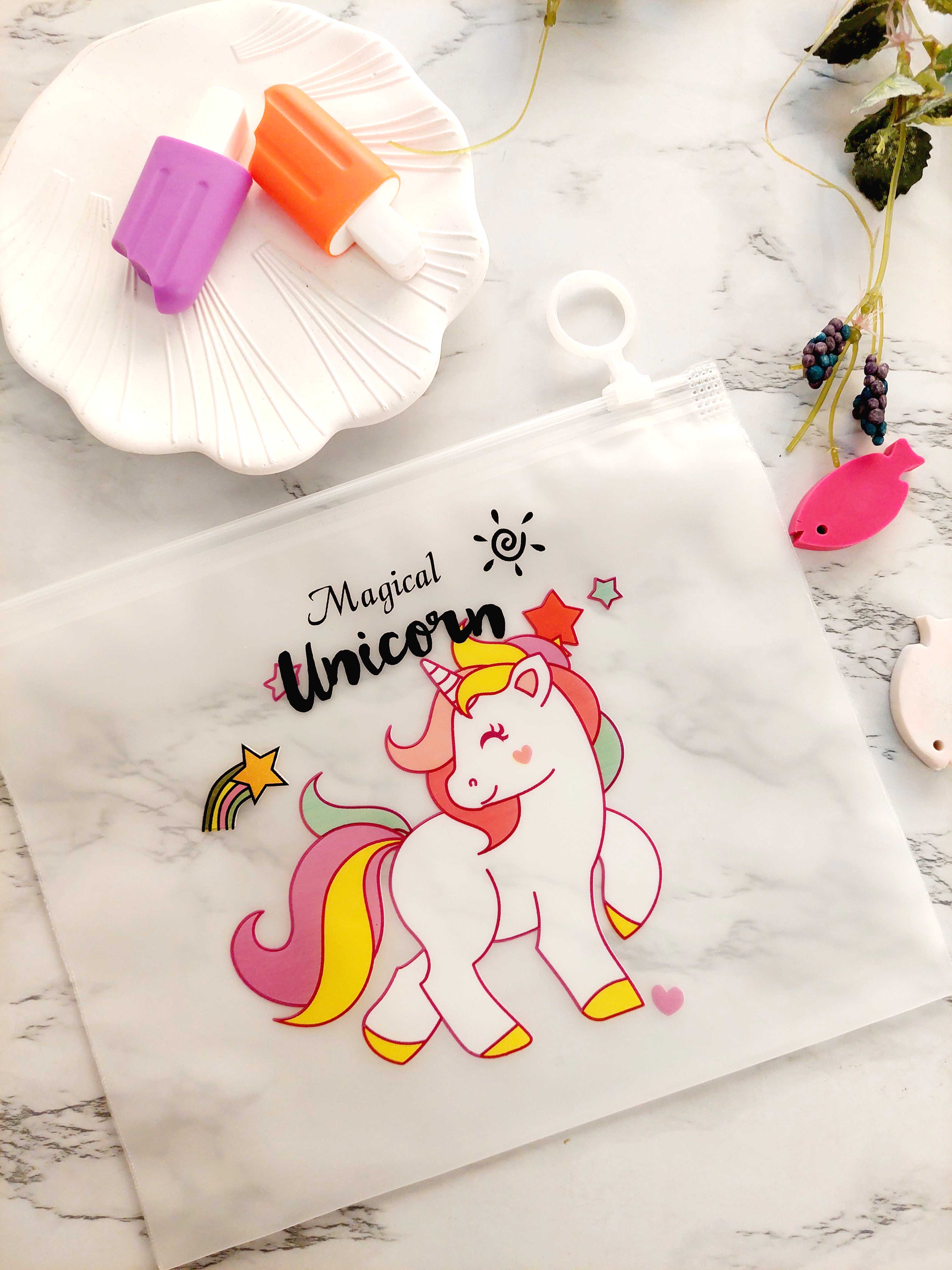 پوشه زیپدار تک شاخ