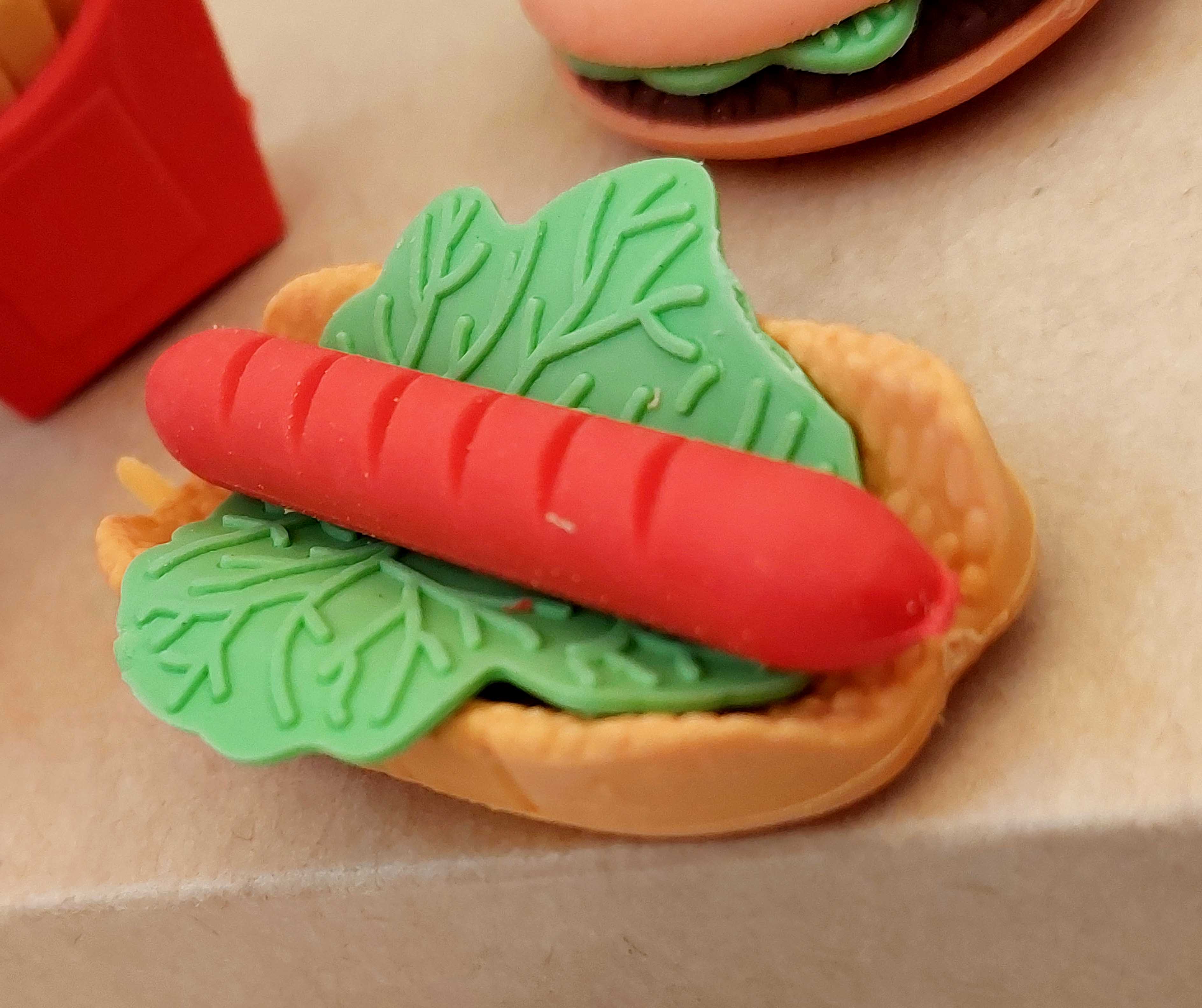 پاکن ساندویچ