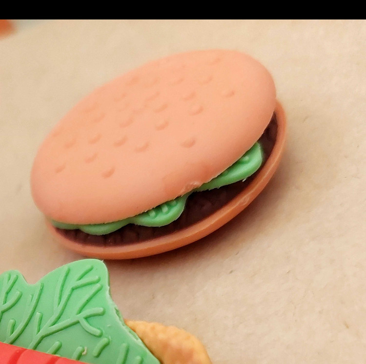 پاکن همبرگر