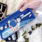 جامدادی فضانورد