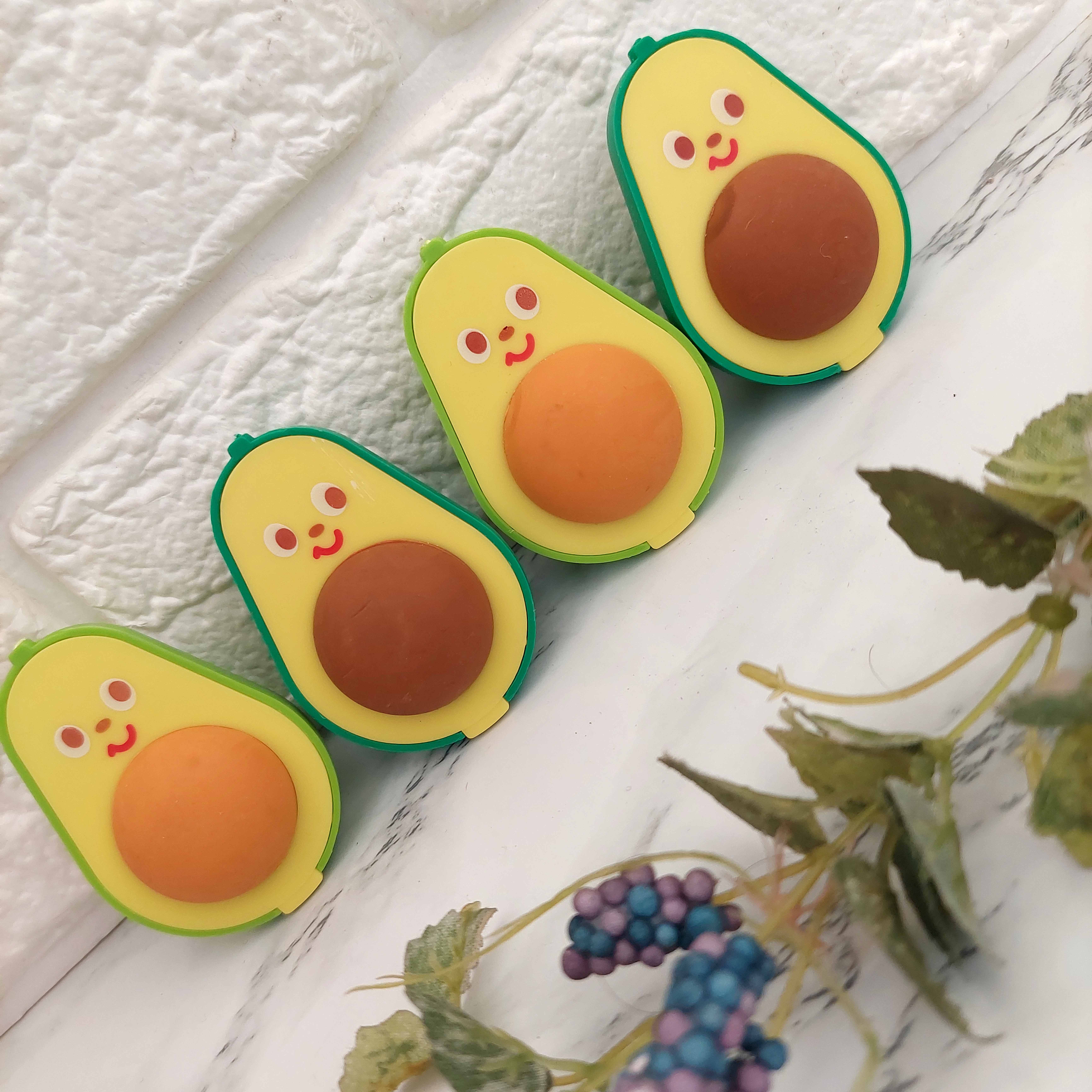 پاکن  اووکادو