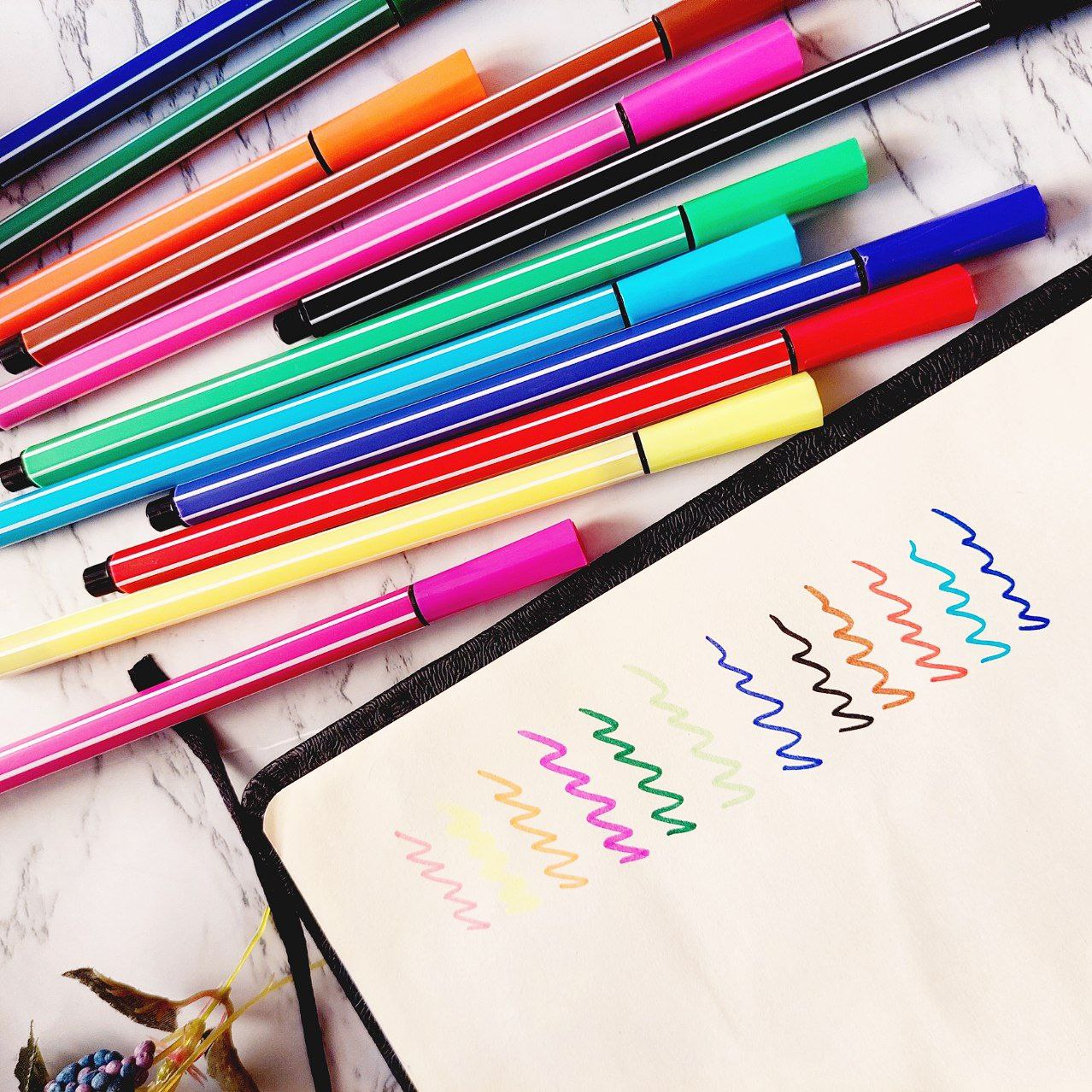 ماژیک 12 رنگ با کیفیت