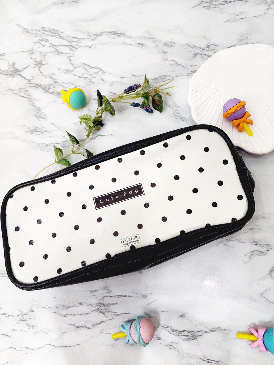 جامدادی چرم