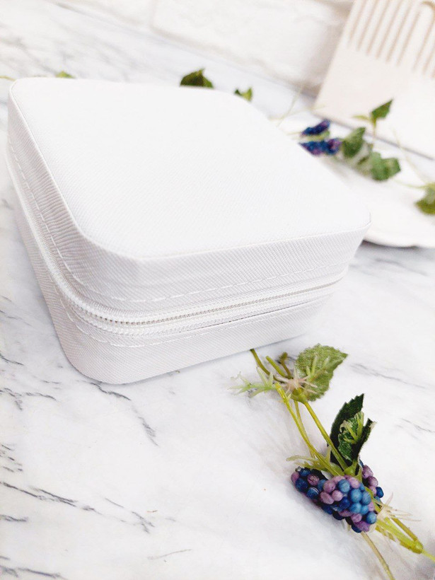 کیف جواهرات سفید