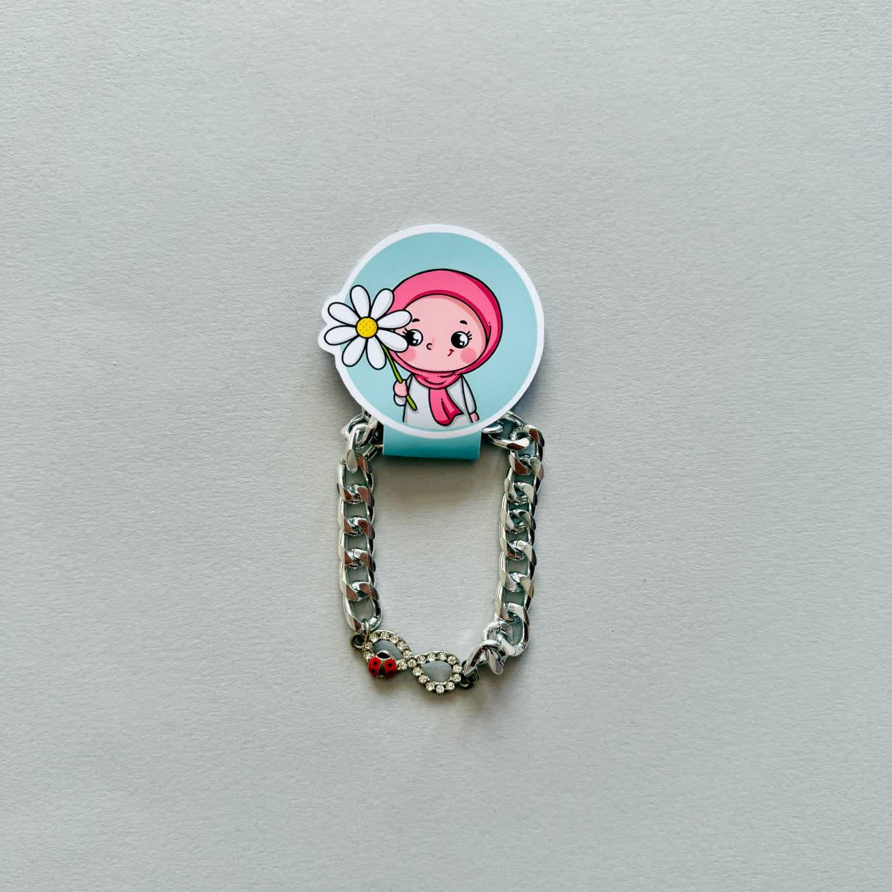 د مثل دستبند