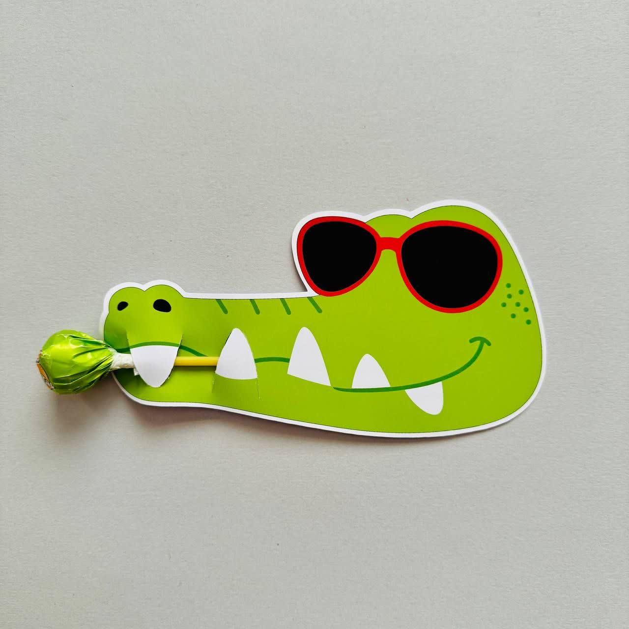 ت مثل تمساح